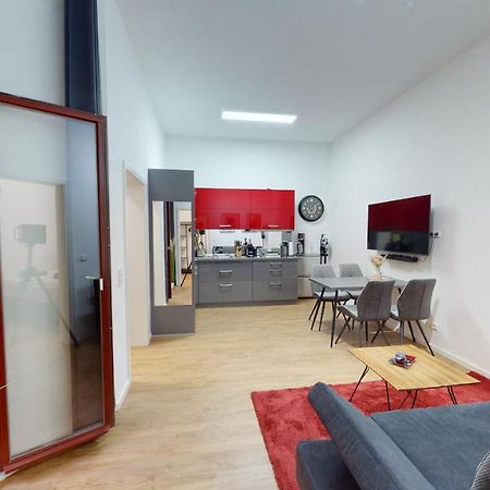 Sweethome - Luxus Pur - Grosse Kueche, Wifi Magdeburgo Exterior foto
