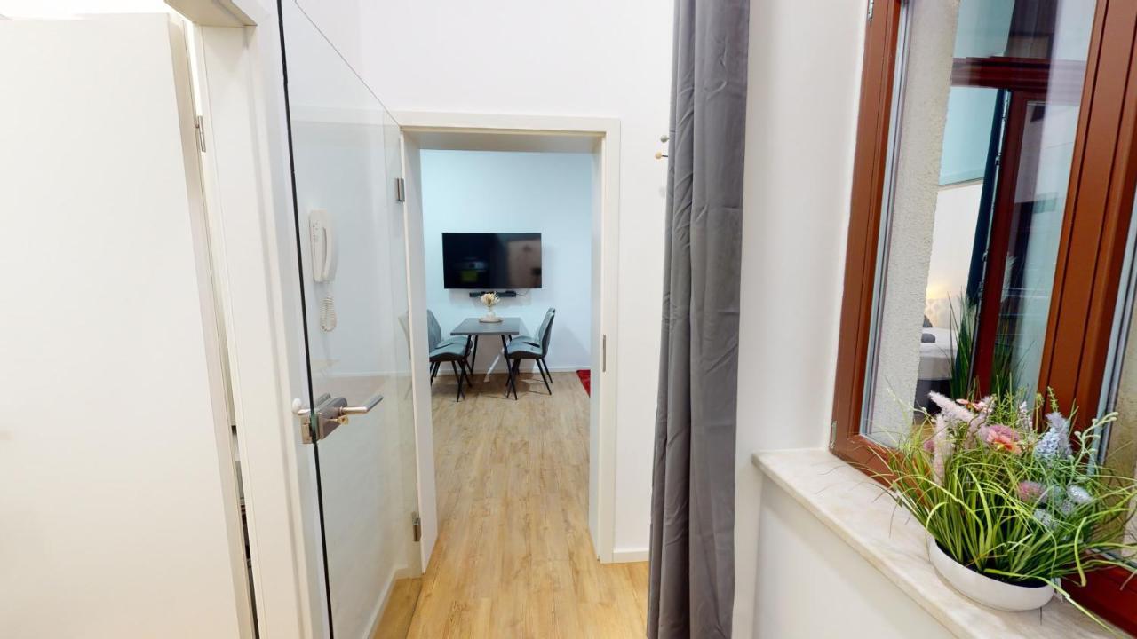 Sweethome - Luxus Pur - Grosse Kueche, Wifi Magdeburgo Exterior foto